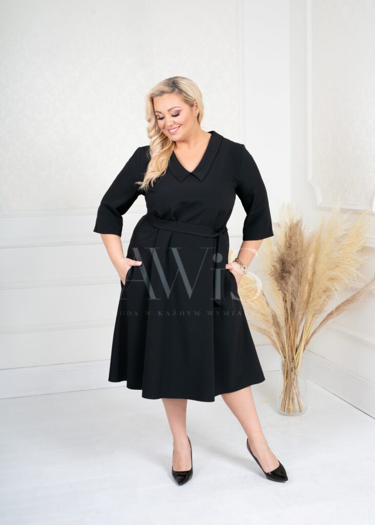 sukienka-plus-size-w-ksztalcie-litery-A